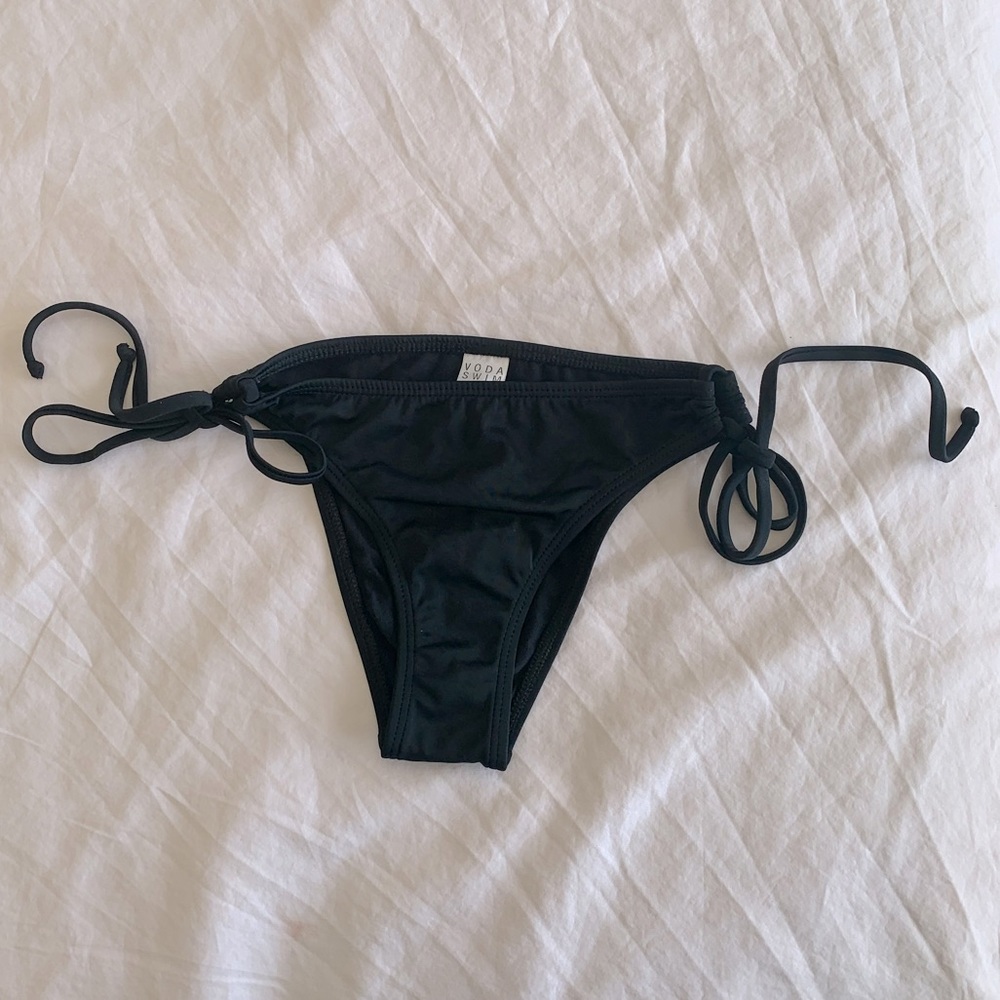 ⚡️NWOT! VODA SWIM Cheeky String Bikini Bottoms